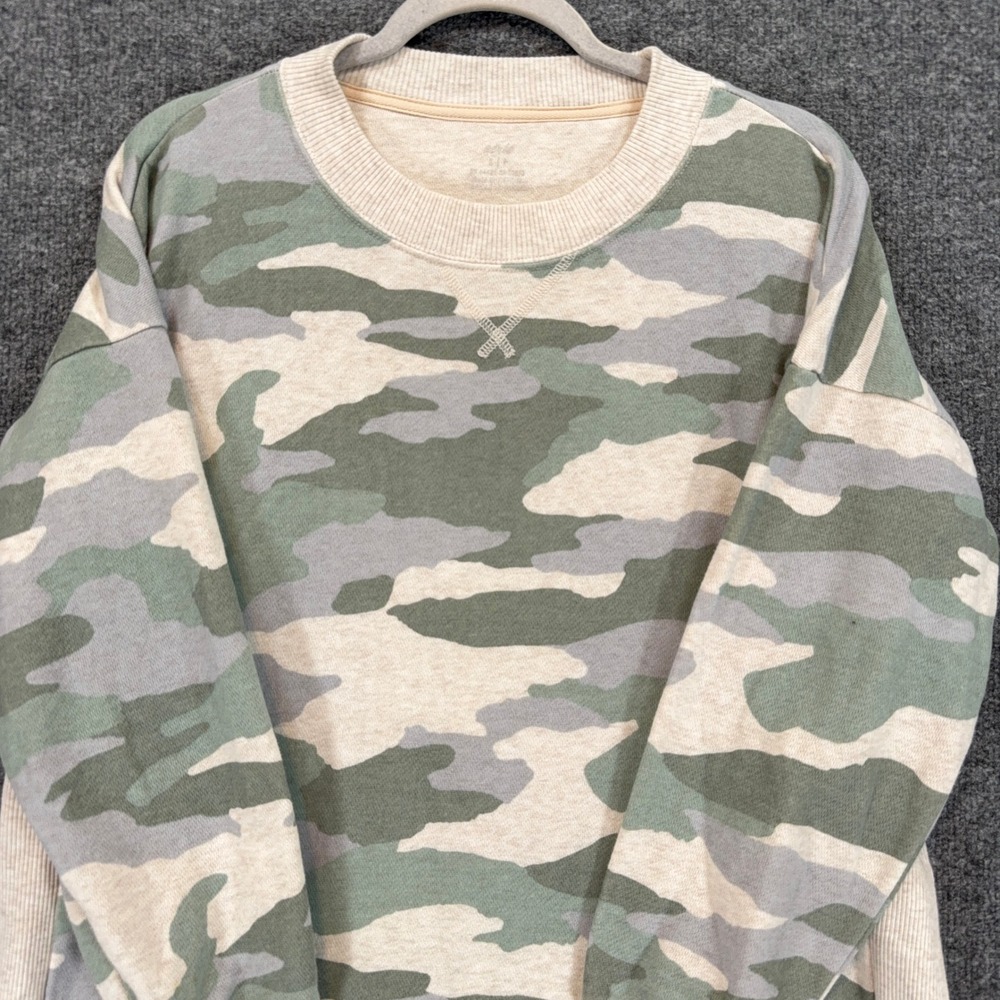 Aerie Sweatshirt Women Small Green Camo Crewneck Ribbed Side Slit Pullover - Picture 3 of 10